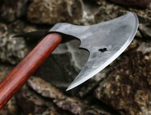 BOJOVÁ SEKERA, 13. - 15. STOLETÍ, DEKORAČNÍ REPLIKA