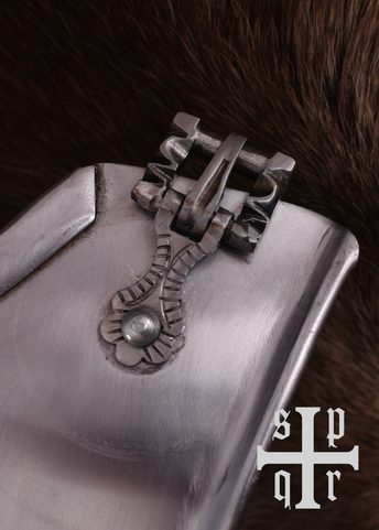 STŘEDOVĚKÝ KYRYS, XV. STOLETÍ 1.2 MM