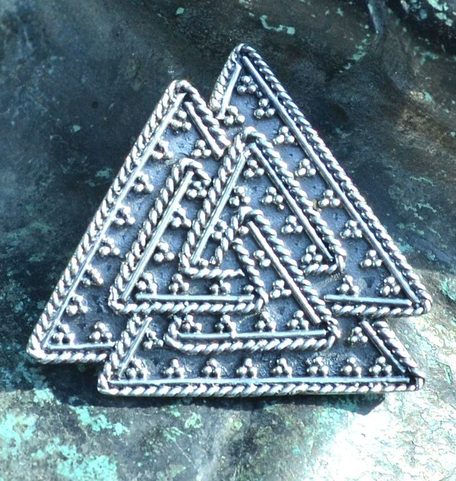 VALKNUT, VIKINSKÝ UZEL, STŘÍBRNÝ PŘÍVĚSEK, AG 925