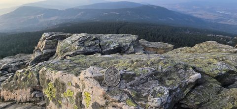 ČESKOSLOVENSKÝ HRANIČNÍ SLOUP, PŘÍVĚSEK, STAROMOSAZ