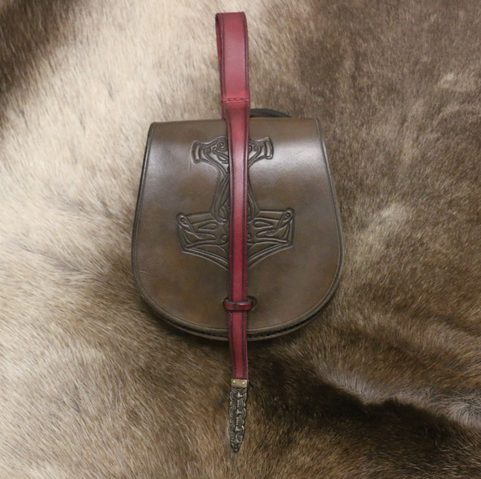 MJÖLLNIR, KOŽENÁ TAŠVICE