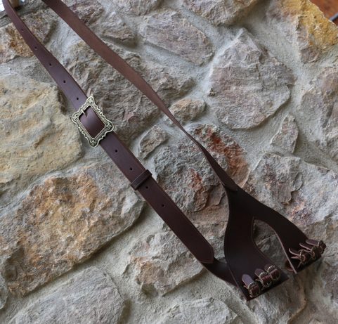 ZÁVĚSNÍK NA RAPÍR - BANDALÍR HNĚDÝ