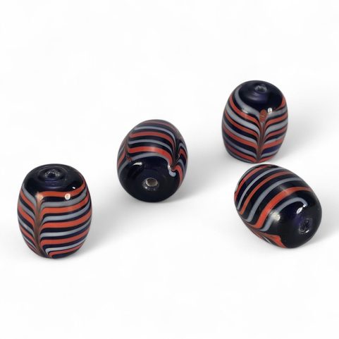 VINUTÁ PERLE, SKLENĚNÝ KORÁLEK