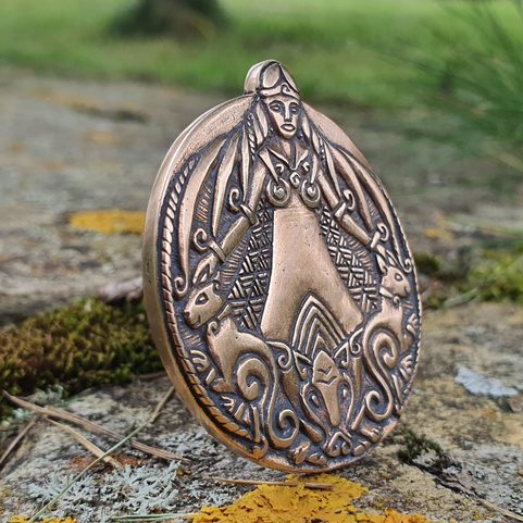 FREYA VIKINSKÝ AMULET BRONZ