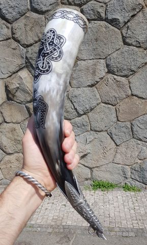 VRÁNA, GNĚZDOVO, VIKINGSKÝ RYTÝ ROH - 0,4 L KONCOVKA SHETLANDY