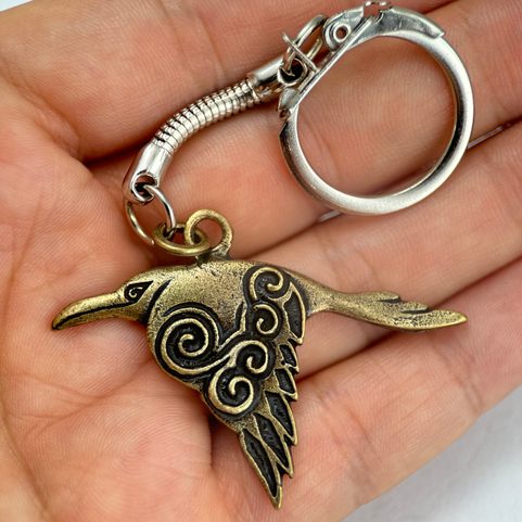 CORVUS KLÍČENKA - KELTSKÁ VRÁNA, AMULET, STAROMOSAZ