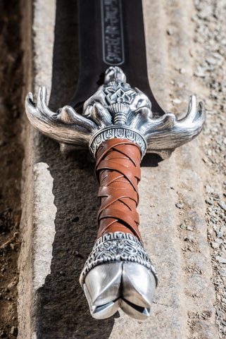 BARBAR CONAN, CONAN THE BARBARIAN, MEČ