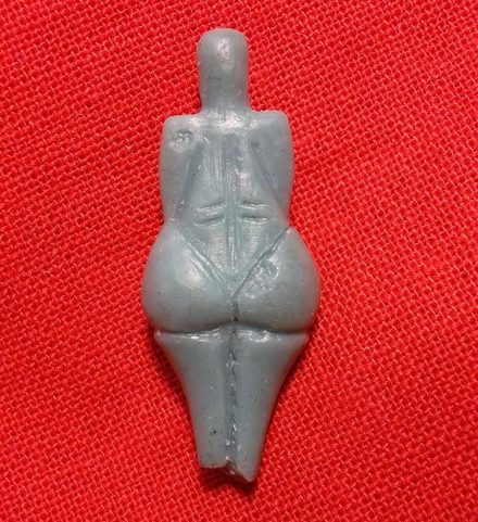 VĚSTONICKÁ VENUŠE, STŘÍBRNÝ PŘÍVĚSEK, AG 925