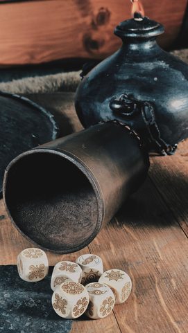 ALEA GOTHICA, HRACÍ KOSTKY, 6 KUSŮ