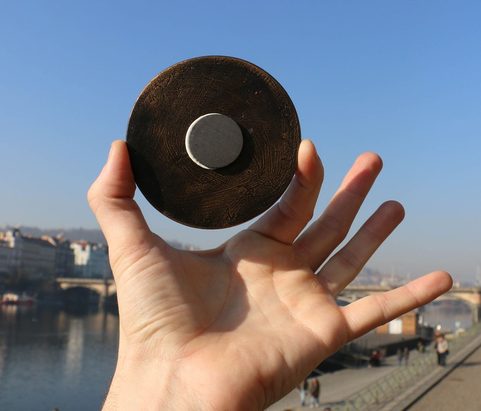 STROM ŽIVOTA, MAGNET