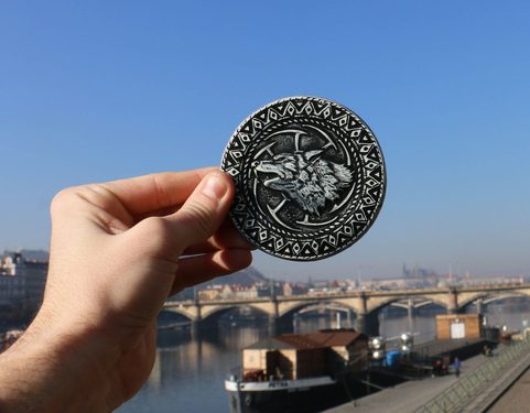 VLČÍ KOLOVRAT, MAGNET