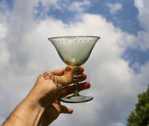 SKLENICE NA SEKT, ZELENÉ SKLO