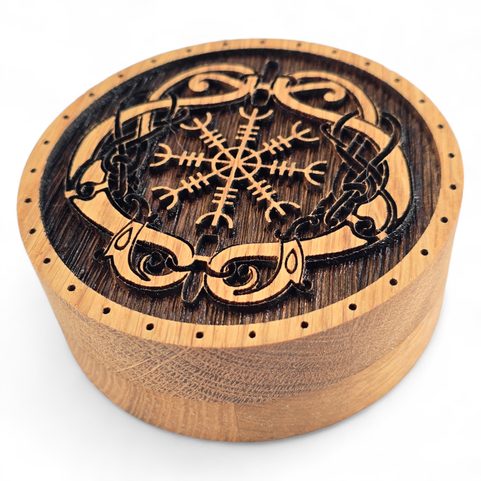 HELM OF AWE, KRABIČKA NA ŠPERKY, DUB