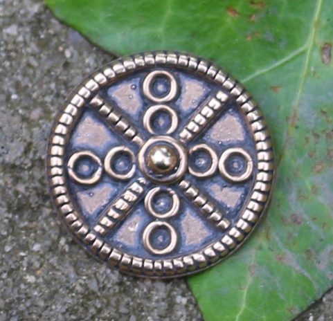 SLUNEČNÍ KRUH, OPPIDUM ZÁVIST, PŘÍVĚŠEK, BRONZ