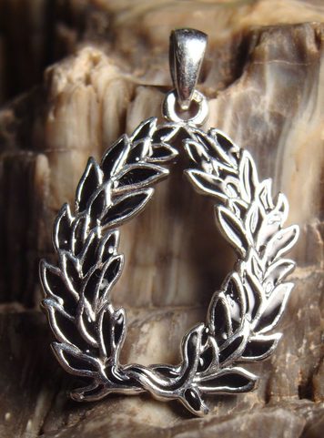 VAVŘÍNOVÝ VĚNEC, TALISMAN, STŘÍBRNÝ ŠPERK, AG 925