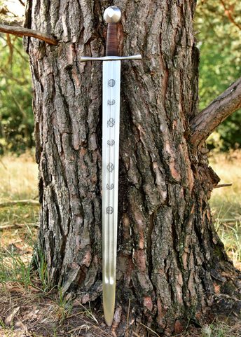 RYTÍŘSKÝ MEČ Z ŘEKY WITHAM S POCHVOU, 13. STOLETÍ