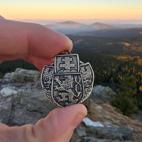 HISTORICKÝ PŘÍVĚŠEK SDRUŽENÝ LEGIONÁŘSKÝ ZNAK, STAROMOSAZ