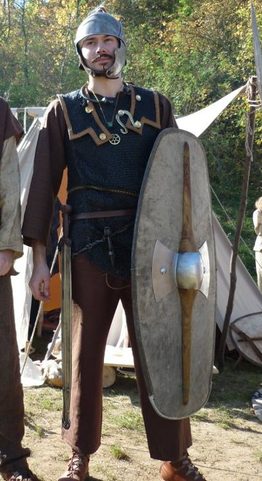 LORICA HAMATA, NÝTOVANÁ KROUŽKOVÁ ZBROJ, 6 MM, 150 CM × 80 CM