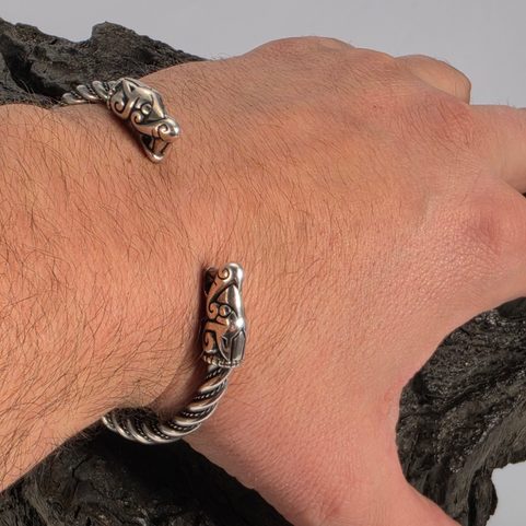 STŘÍBRNÝ VIKINGSKÝ NÁRAMEK, AG 925, 43 G