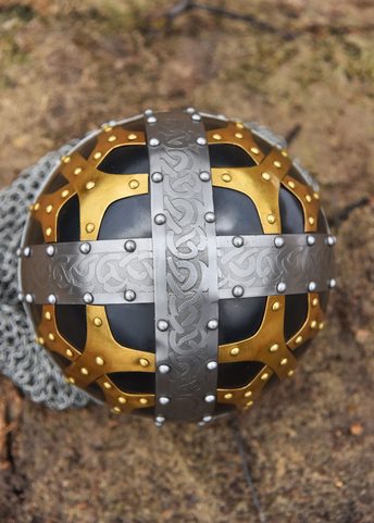 VIKINGSKÁ BRÝLOVÁ HELMA S KROUŽKOVÝM LÍMCEM