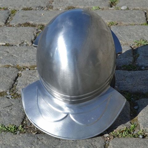 ŘÍMSKÁ LEGIONÁŘSKÁ HELMA