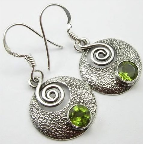 BELTINE, STŘÍBRNÉ NÁUŠNICE, PERIDOT, AG 925/1000