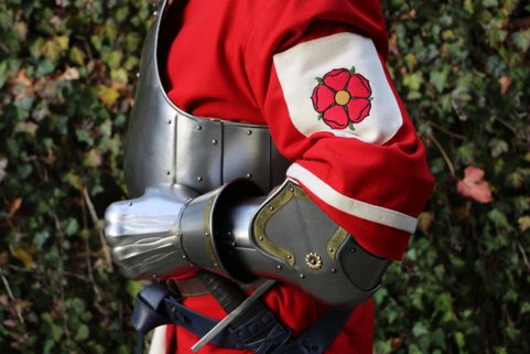 KRÁL KAREL - KARLOVA DRUŽINA, KOSTÝM - PŮJČOVNA KOSTÝMŮ