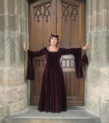 HONOSNÉ DÁMSKÉ GOTICKÉ ŠATY