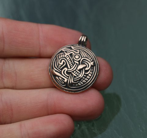 SLEIPNIR VIKINSKÝ KŮŇ, AMULET SKANDINÁVIE X.STOLETÍ, BRONZ