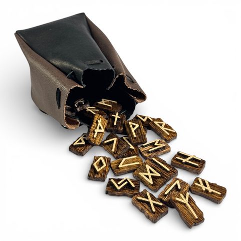 RUNY - STARŠÍ FUTHARK, SADA DŘEVĚNÝCH RUN - DUB