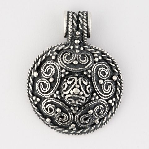 VIKINGSKÝ STŘÍBRNÝ PŘÍVĚSEK, STORA RYK, FÄRGELANDA, ŠVÉDSKO, AG 925 12G