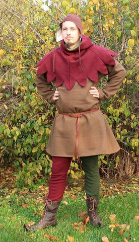 STŘEDOVĚKÉ NOHAVICE, VLNĚNÉ