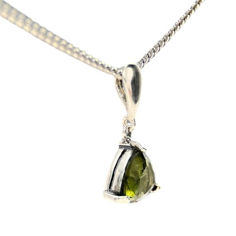 TRIANGULAR, STŘÍBRNÝ PŘÍVĚSEK S VLTAVÍNEM, AG 925