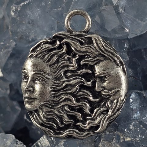 CONIUNCTIO, MĚSÍC A SLUNCE, PŘÍVĚSEK, ZINEK