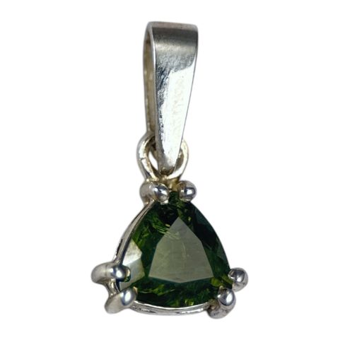 TRIANGULAR, STŘÍBRNÝ PŘÍVĚSEK S VLTAVÍNEM 7X7 MM, AG 925