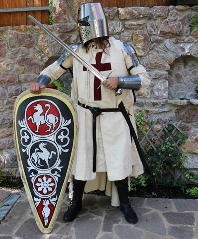 VELMISTR TEMPLÁŘ, KOSTÝM - PŮJČOVNA KOSTÝMŮ