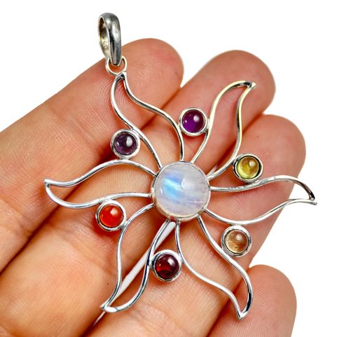 CHAKRA, STŘÍBRNÝ PŘÍVĚSEK S KAMENY AG 925/1000