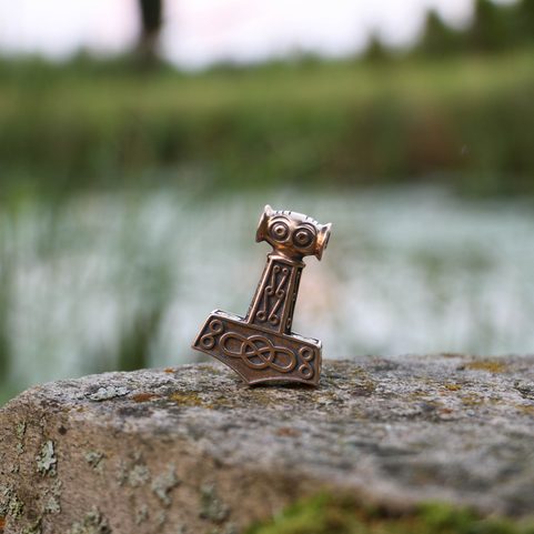 THOROVO KLADIVO - MJÖLLNIR, BRONZOVÝ PŘÍVĚŠEK