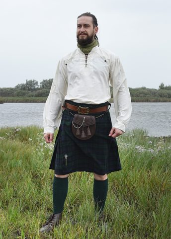 SKOTSKÝ KILT, BLACK WATCH TARTAN 8 YARD
