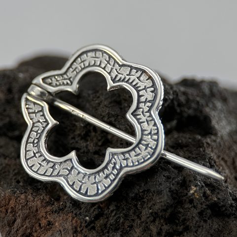 STŘEDOVĚKÁ STŘÍBRNÁ BROŽ, ROK 1300, FRANCIE ČI ANGLIE, AG 925