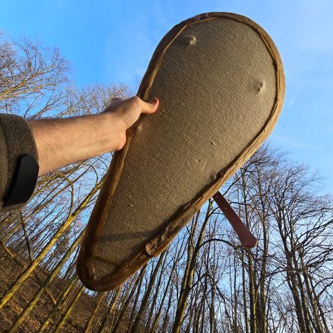HMB ŠTÍT, MALÁ MANDLE