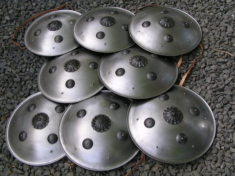 BAROKNÍ ŠTÍT, KOVOVÝ