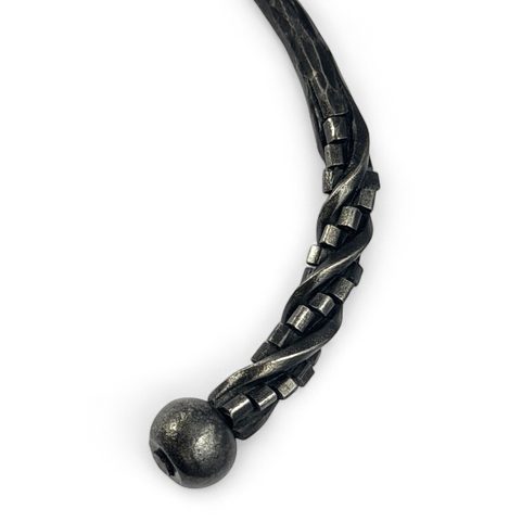 CUBIC, KOVANÝ TORQUES