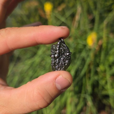 SILVER PENDANT WITH MOLDAVITE, AG 925