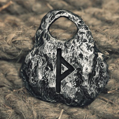 THURISAZ - RUNOVÝ AMULET