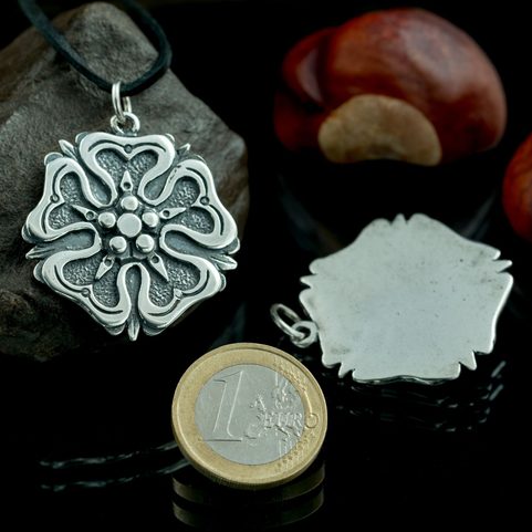 RŮŽE, ROŽMBERKOVÉ, STŘÍBRNÝ PŘÍVĚSEK, AG 925,12G