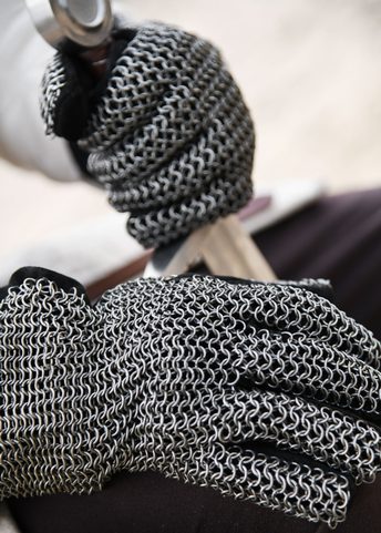 CHAINMAIL GLOVES, 6MM ID, NATURAL