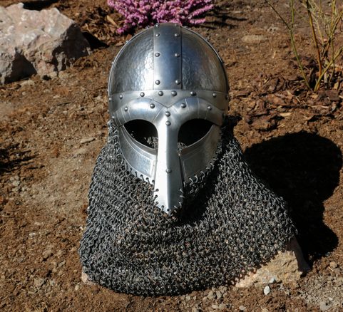 HAGBARD, VIKINGSKÁ PŘILBA S OPLETEM