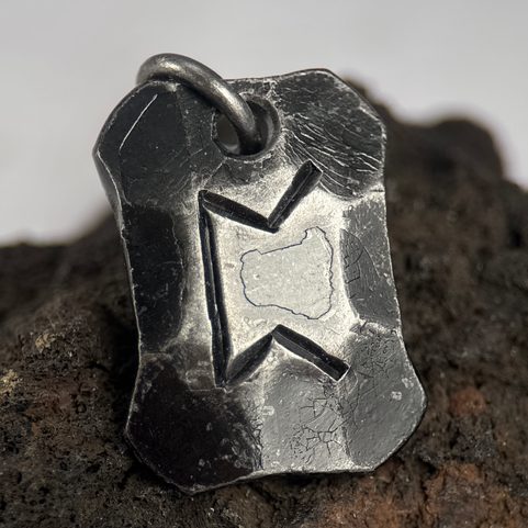 PERTHRO, KOVANÁ RUNA, AMULET