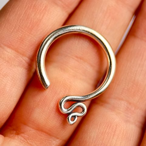 SLOVANSKÁ STŘÍBRNÁ ZÁUŠNICE, AG 925